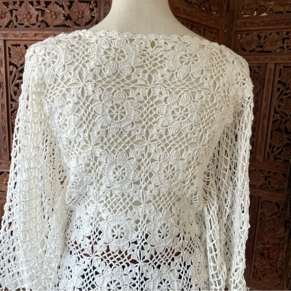True Vintage White Boho Crochet Bell Angel Sleeve Top - Picture 6 of 10